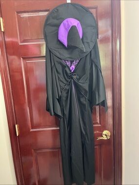 Jars size medium Black and Purple Witch Costume Cloak with hat